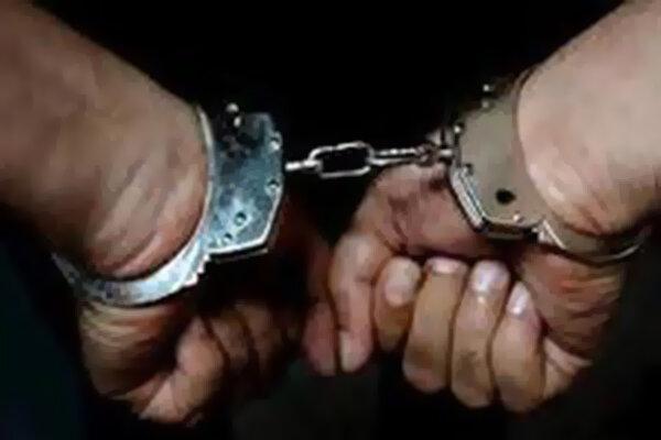 پلیس فداکار سارق را از مرگ حتمی نجات داد پلیس فداکار سارق را از مرگ حتمی نجات داد