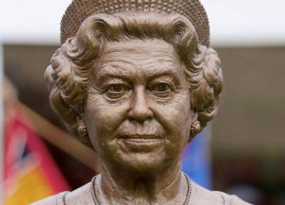 دیدار از مجسمه های ملکه های انگلیس در تور کانادا