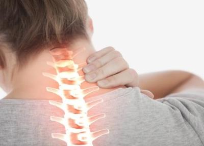 عواملی که موجب گردن درد می گردد، راه های پیشگیری